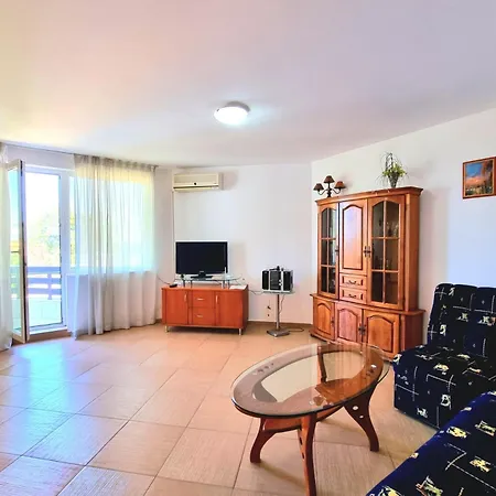 Apartment Romance-place For Family & Friends
